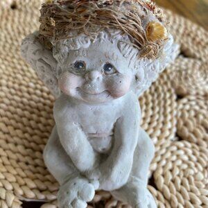 Dreamsicles Sitting Pretty Cherub Angel Cast Art Figurine Vintage 1991